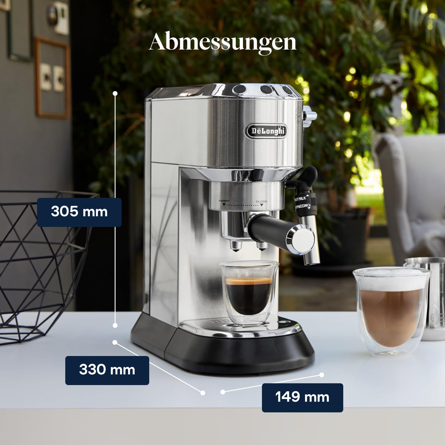 De'Longhi Dedica Style - Perfetto Kompakte Siebträgermaschine Espressomaschine mit Tasten, manuellem Milchaufschäumer für Espresso und Cappuccino, ESE Pad geeignet, 15cm breit, Metall (EC685.M)